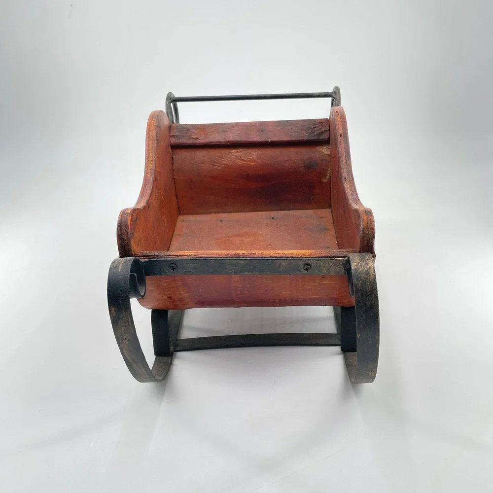 Vintage Wrought Iron and Wood Decorative Christmas Sleigh Wicker Centerpiece 12